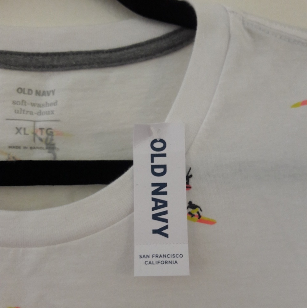 Old Navy Surfer t-shirt - Picture 4 of 5